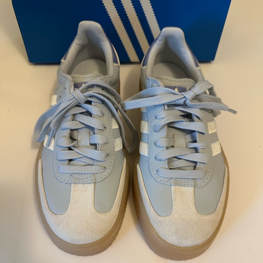 New Women’s Adidas Sky Blue and Cream Sneakers
